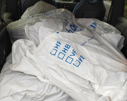 БМВ И3 2015 в Киеве на Automoto.ua Черный БМВ И3, объемом двигателя 0 л и пробегом 146 тыс. км за 7600 $, фото 7 на Automoto.ua