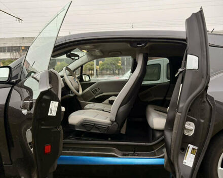 Черный БМВ И3, объемом двигателя 0.65 л и пробегом 65 тыс. км за 11500 $, фото 8 на Automoto.ua