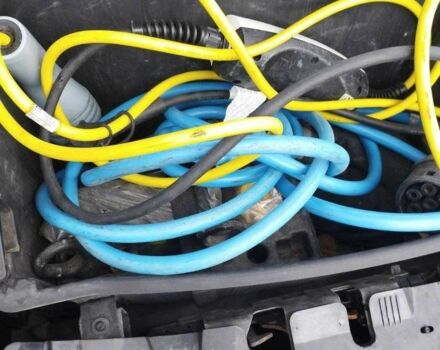 БМВ И3 2015 в Киеве на Automoto.ua Черный БМВ И3, объемом двигателя 0 л и пробегом 146 тыс. км за 7600 $, фото 6 на Automoto.ua