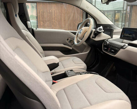 Черный БМВ И3, объемом двигателя 0.65 л и пробегом 65 тыс. км за 11500 $, фото 10 на Automoto.ua