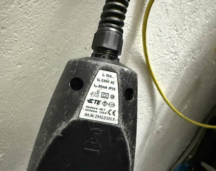 Черный БМВ И3, объемом двигателя 0 л и пробегом 162 тыс. км за 12700 $, фото 15 на Automoto.ua