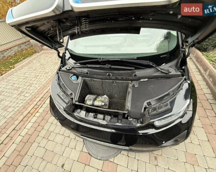 Черный БМВ И3, объемом двигателя 0 л и пробегом 162 тыс. км за 12700 $, фото 13 на Automoto.ua