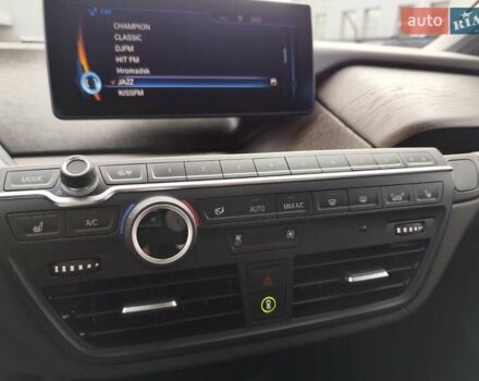 Чорний БМВ І3, об'ємом двигуна 0 л та пробігом 135 тис. км за 14333 $, фото 56 на Automoto.ua