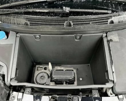 Черный БМВ И3, объемом двигателя 0 л и пробегом 72 тыс. км за 12200 $, фото 21 на Automoto.ua