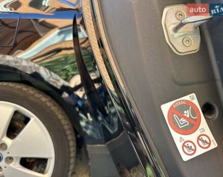 Черный БМВ И3, объемом двигателя 0.6 л и пробегом 137 тыс. км за 17500 $, фото 14 на Automoto.ua