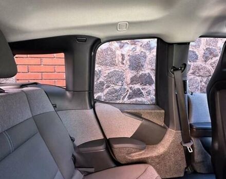 Черный БМВ И3, объемом двигателя 0.6 л и пробегом 137 тыс. км за 17500 $, фото 19 на Automoto.ua