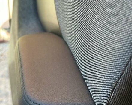 Черный БМВ И3, объемом двигателя 0.6 л и пробегом 137 тыс. км за 17500 $, фото 11 на Automoto.ua