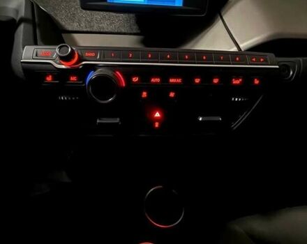 Черный БМВ И3, объемом двигателя 0.65 л и пробегом 3 тыс. км за 21000 $, фото 2 на Automoto.ua