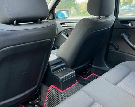 Чорний БМВ І3, об'ємом двигуна 1.8 л та пробігом 210 тис. км за 5300 $, фото 16 на Automoto.ua