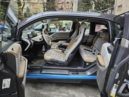 Черный БМВ И3, объемом двигателя 0 л и пробегом 120 тыс. км за 9100 $, фото 1 на Automoto.ua