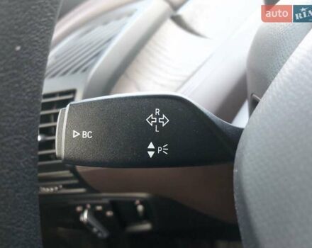 Красный БМВ И3, объемом двигателя 0 л и пробегом 32 тыс. км за 17400 $, фото 28 на Automoto.ua