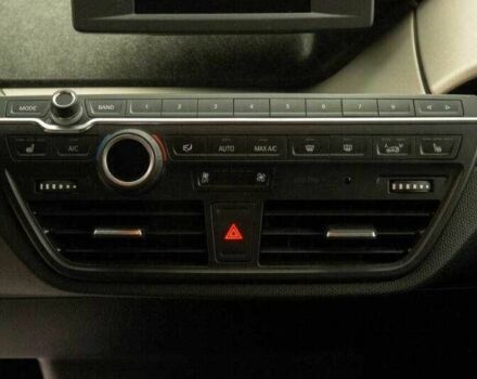 Красный БМВ И3, объемом двигателя 0.7 л и пробегом 35 тыс. км за 6400 $, фото 11 на Automoto.ua