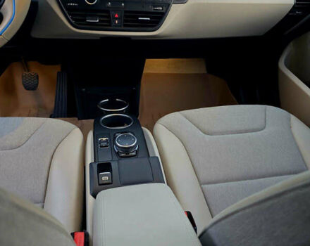 БМВ И3, объемом двигателя 0.65 л и пробегом 100 тыс. км за 11100 $, фото 8 на Automoto.ua