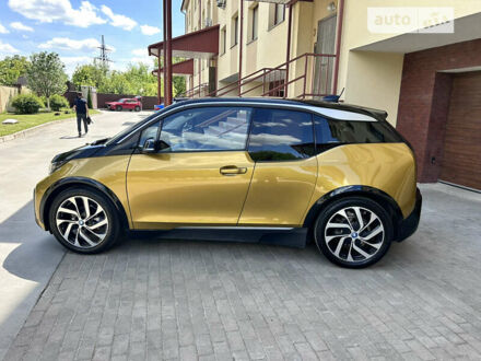 БМВ И3 2021 в Львове на Automoto.ua Желтый БМВ И3, объемом двигателя 0 л и пробегом 17 тыс. км за 19900 $, фото 1 на Automoto.ua