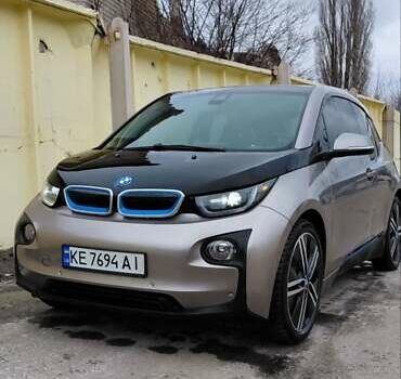 Серый БМВ И3, объемом двигателя 0.65 л и пробегом 165 тыс. км за 13200 $, фото 2 на Automoto.ua