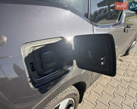 Серый БМВ И3, объемом двигателя 0 л и пробегом 98 тыс. км за 8750 $, фото 25 на Automoto.ua