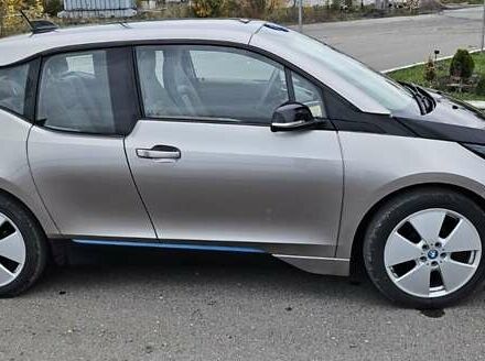 Серый БМВ И3, объемом двигателя 0 л и пробегом 102 тыс. км за 9000 $, фото 9 на Automoto.ua