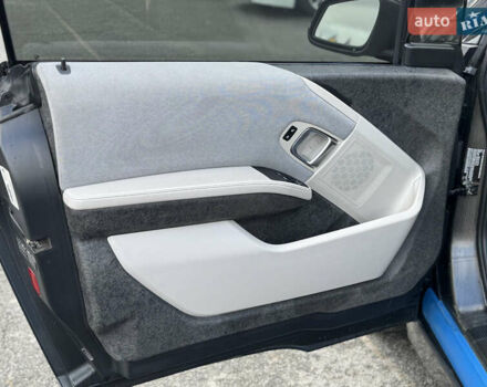 Серый БМВ И3, объемом двигателя 0.65 л и пробегом 130 тыс. км за 13800 $, фото 12 на Automoto.ua