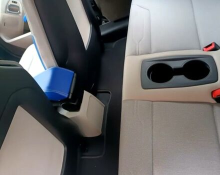 Серый БМВ И3, объемом двигателя 0 л и пробегом 81 тыс. км за 10200 $, фото 10 на Automoto.ua