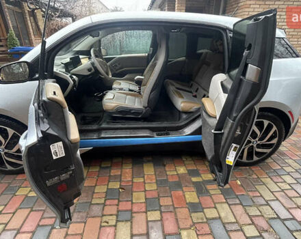 Серый БМВ И3, объемом двигателя 0 л и пробегом 106 тыс. км за 10500 $, фото 8 на Automoto.ua