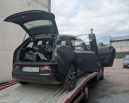 Сірий БМВ І3, об'ємом двигуна 0 л та пробігом 110 тис. км за 5000 $, фото 6 на Automoto.ua
