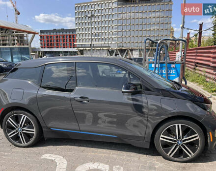 Серый БМВ И3, объемом двигателя 0.65 л и пробегом 126 тыс. км за 13000 $, фото 2 на Automoto.ua