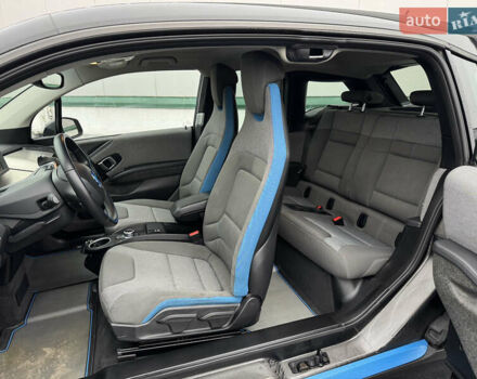 Серый БМВ И3, объемом двигателя 0 л и пробегом 100 тыс. км за 11000 $, фото 11 на Automoto.ua