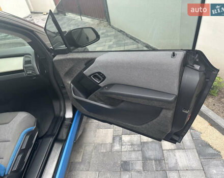 Серый БМВ И3, объемом двигателя 0.65 л и пробегом 59 тыс. км за 13000 $, фото 7 на Automoto.ua