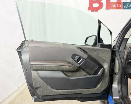 Серый БМВ И3, объемом двигателя 0 л и пробегом 62 тыс. км за 19700 $, фото 19 на Automoto.ua