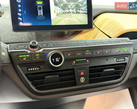 Серый БМВ И3, объемом двигателя 0 л и пробегом 62 тыс. км за 19700 $, фото 29 на Automoto.ua