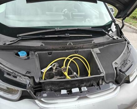 Серый БМВ И3, объемом двигателя 0 л и пробегом 92 тыс. км за 15800 $, фото 22 на Automoto.ua