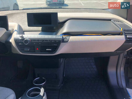 БМВ И3 2015 в Киеве на Automoto.ua Серый БМВ И3, объемом двигателя 0 л и пробегом 130 тыс. км за 8399 $, фото 1 на Automoto.ua