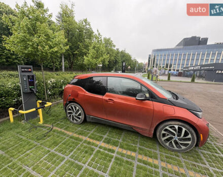 Помаранчевий БМВ І3, об'ємом двигуна 0.65 л та пробігом 97 тис. км за 15000 $, фото 19 на Automoto.ua