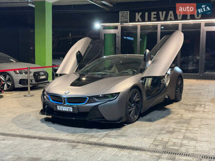 БМВ И8 2015 в Киеве на Automoto.ua Белый БМВ И8, объемом двигателя 1.5 л и пробегом 52 тыс. км за 49000 $, фото 1 на Automoto.ua