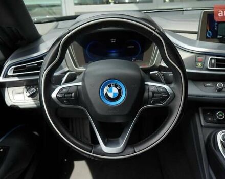 Черный БМВ И8, объемом двигателя 1.5 л и пробегом 37 тыс. км за 69000 $, фото 11 на Automoto.ua