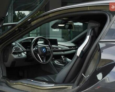 Черный БМВ И8, объемом двигателя 1.5 л и пробегом 37 тыс. км за 69000 $, фото 12 на Automoto.ua