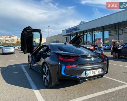 Черный БМВ И8, объемом двигателя 1.5 л и пробегом 37 тыс. км за 69000 $, фото 3 на Automoto.ua