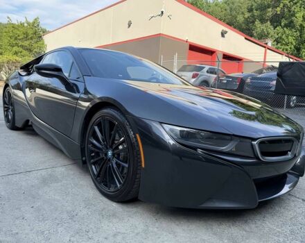 Черный БМВ И8, объемом двигателя 1.5 л и пробегом 37 тыс. км за 40000 $, фото 1 на Automoto.ua