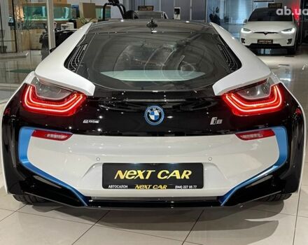 БМВ И8, объемом двигателя 0 л и пробегом 5 тыс. км за 83500 $, фото 6 на Automoto.ua