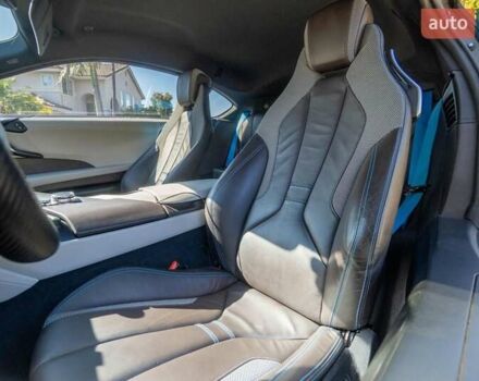 Серый БМВ И8, объемом двигателя 1.5 л и пробегом 59 тыс. км за 37250 $, фото 9 на Automoto.ua