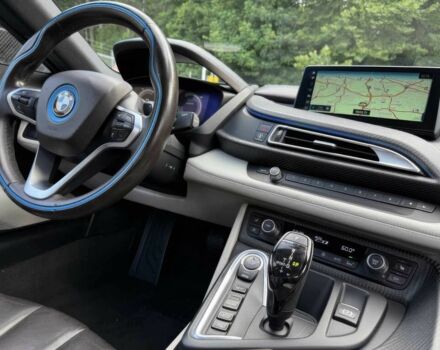 Серый БМВ И8, объемом двигателя 0 л и пробегом 48 тыс. км за 29000 $, фото 8 на Automoto.ua