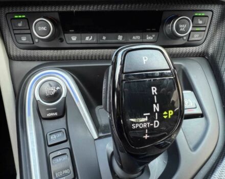 Серый БМВ И8, объемом двигателя 0 л и пробегом 48 тыс. км за 29000 $, фото 10 на Automoto.ua