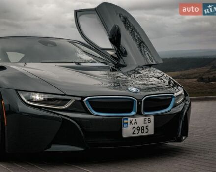 Серый БМВ И8, объемом двигателя 1.5 л и пробегом 80 тыс. км за 55000 $, фото 1 на Automoto.ua