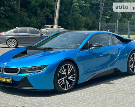 Синий БМВ И8, объемом двигателя 1.5 л и пробегом 41 тыс. км за 71700 $, фото 1 на Automoto.ua
