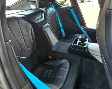 Синий БМВ И8, объемом двигателя 0 л и пробегом 66 тыс. км за 22000 $, фото 18 на Automoto.ua