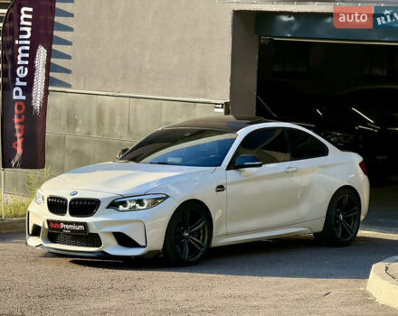 Белый БМВ M2, объемом двигателя 3 л и пробегом 73 тыс. км за 38000 $, фото 2 на Automoto.ua