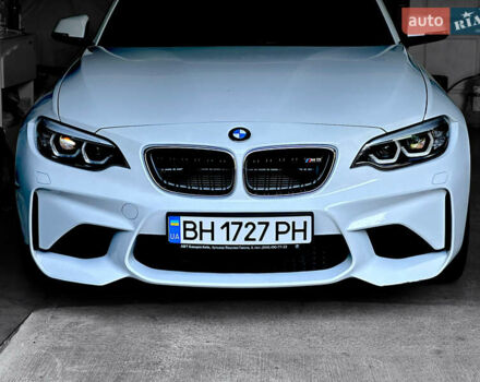 Белый БМВ M2, объемом двигателя 3 л и пробегом 62 тыс. км за 41999 $, фото 1 на Automoto.ua