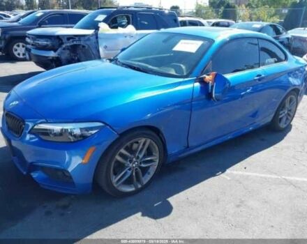 Синий БМВ M2, объемом двигателя 2 л и пробегом 132 тыс. км за 4000 $, фото 1 на Automoto.ua