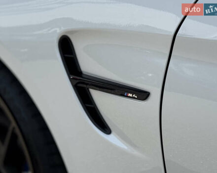 Белый БМВ M4, объемом двигателя 2.98 л и пробегом 84 тыс. км за 30500 $, фото 26 на Automoto.ua