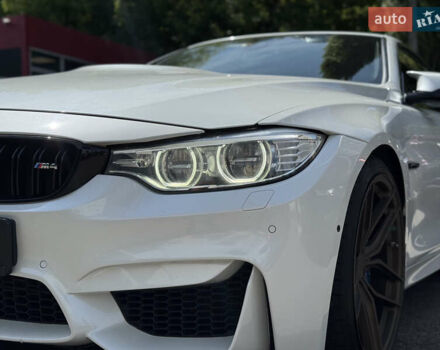 Білий БМВ M4, об'ємом двигуна 2.98 л та пробігом 84 тис. км за 30800 $, фото 10 на Automoto.ua